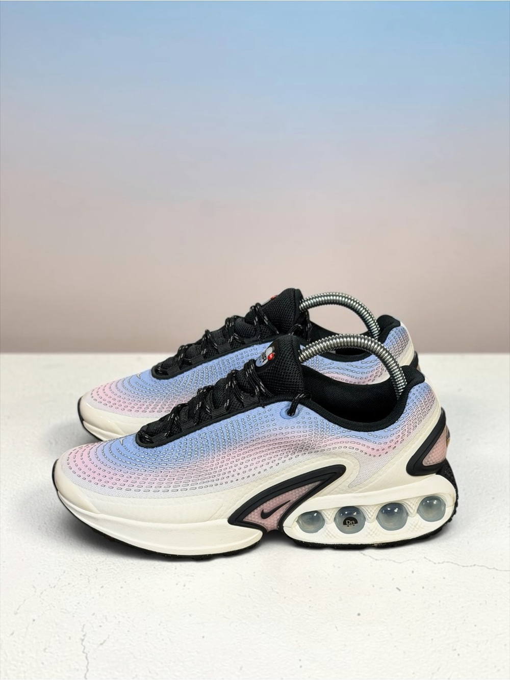 Nike Air Max Dn Premium "Dawn" Pink Foam Gradient Sneakers - Size 9